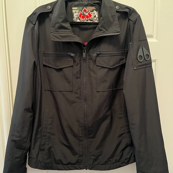 Moose Knuckles Men’s Lightweight Black Jacket – Red Plaid Interior - Picture 6 of 7